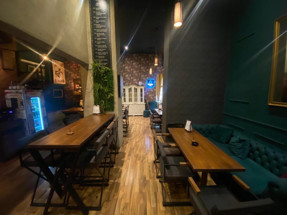 Fg Boutique Hostel Sarajevo Exteriör bild