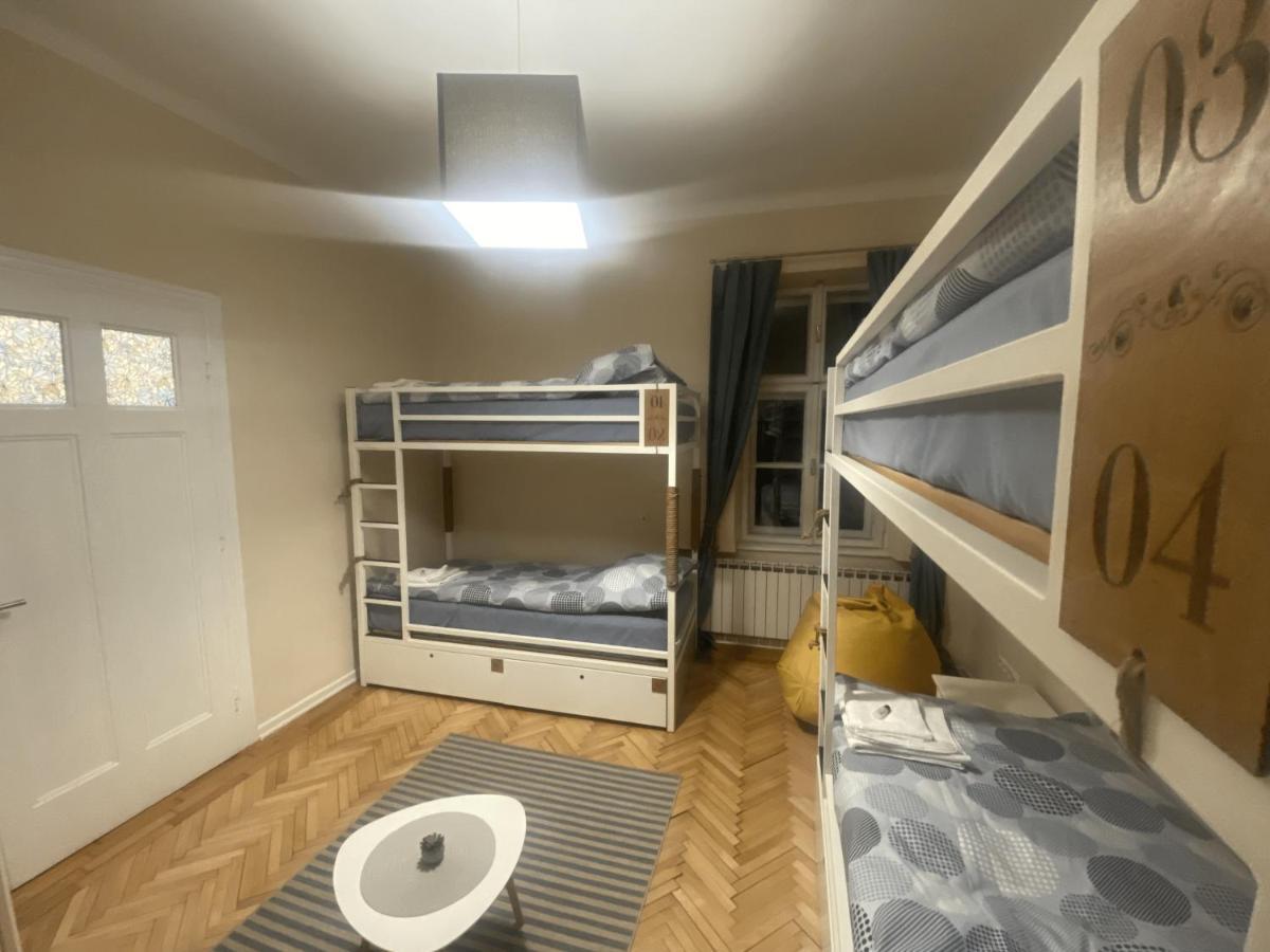 Fg Boutique Hostel Sarajevo Exteriör bild
