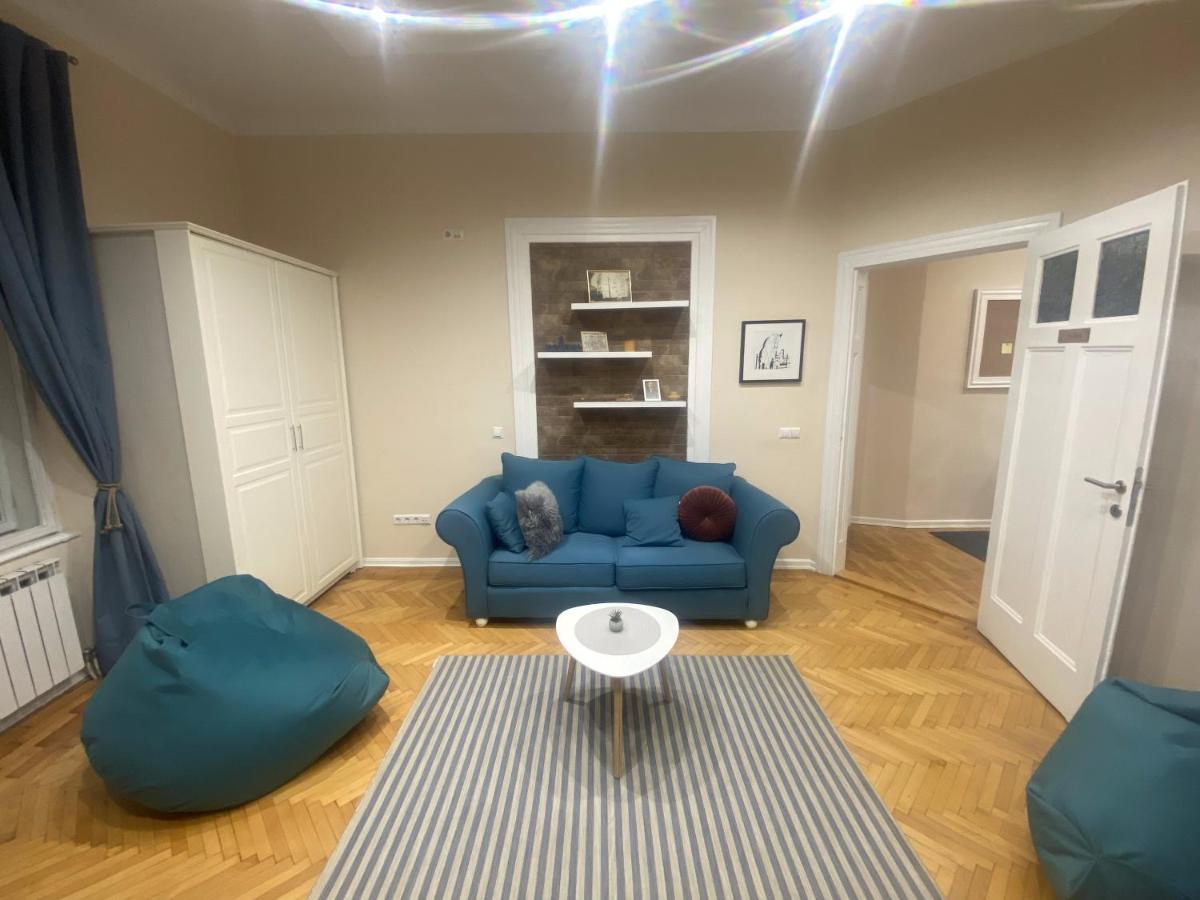 Fg Boutique Hostel Sarajevo Exteriör bild