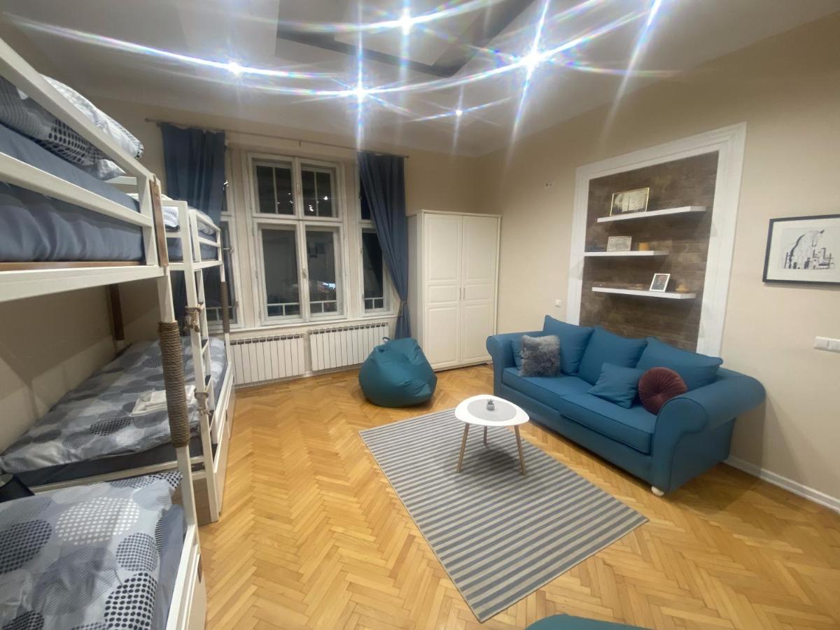 Fg Boutique Hostel Sarajevo Exteriör bild