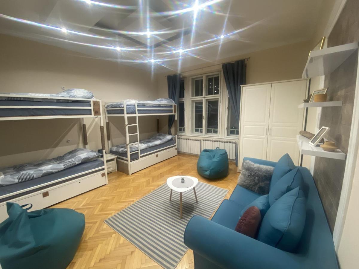 Fg Boutique Hostel Sarajevo Exteriör bild