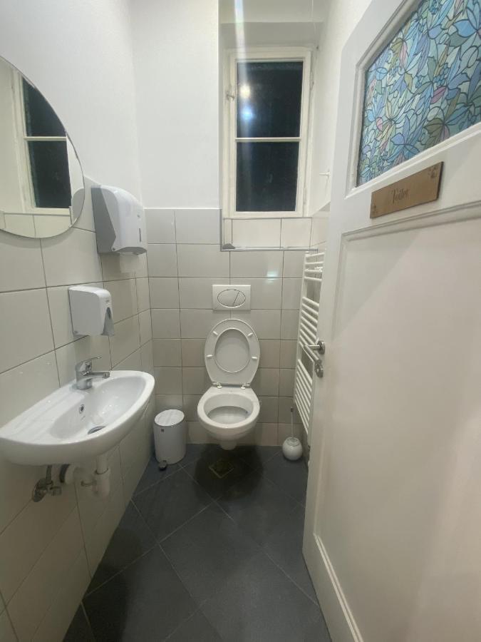 Fg Boutique Hostel Sarajevo Exteriör bild